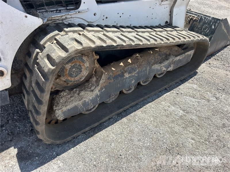 Bobcat T740 Skid steer loaders
