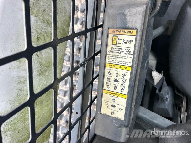 Bobcat T740 Мини товарачи