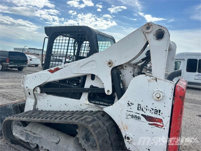 Bobcat T740 Skid steer mini nakladalci