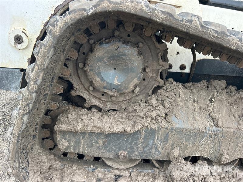 Bobcat T740 Мини товарачи