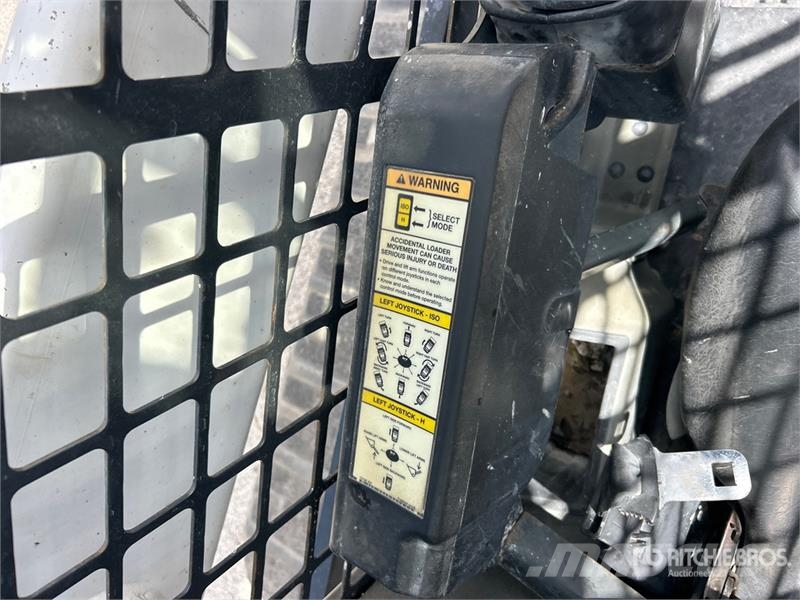 Bobcat T740 Skid steer loaders