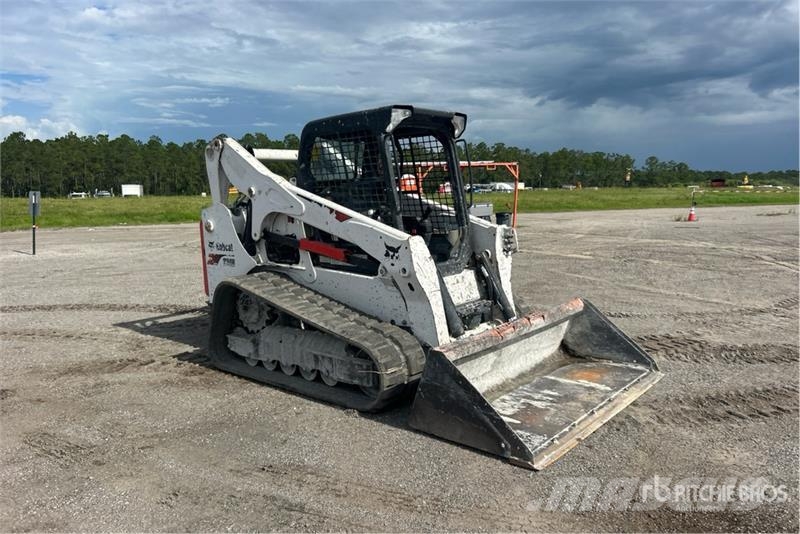 Bobcat T740 Skid steer loaders