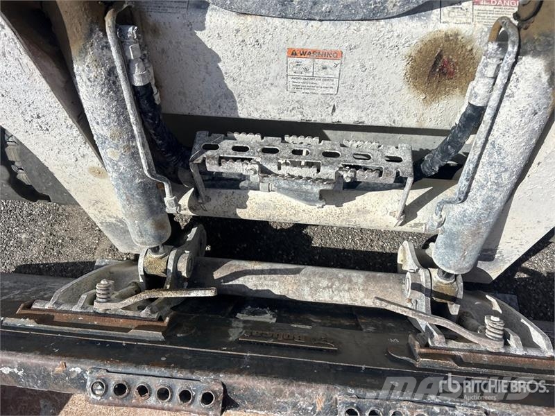 Bobcat T740 Lietoti riteņu kompaktiekrāvēji