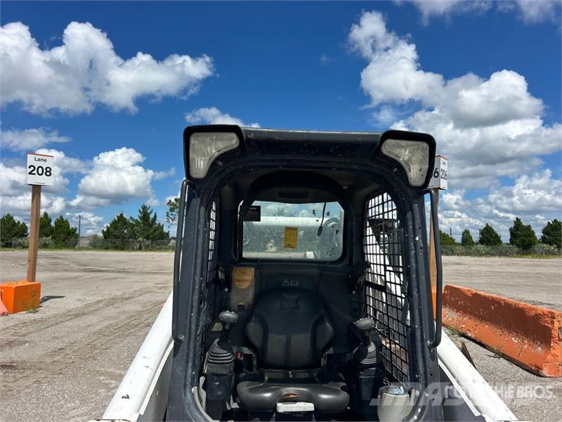 Bobcat T740 Skid steer loaders