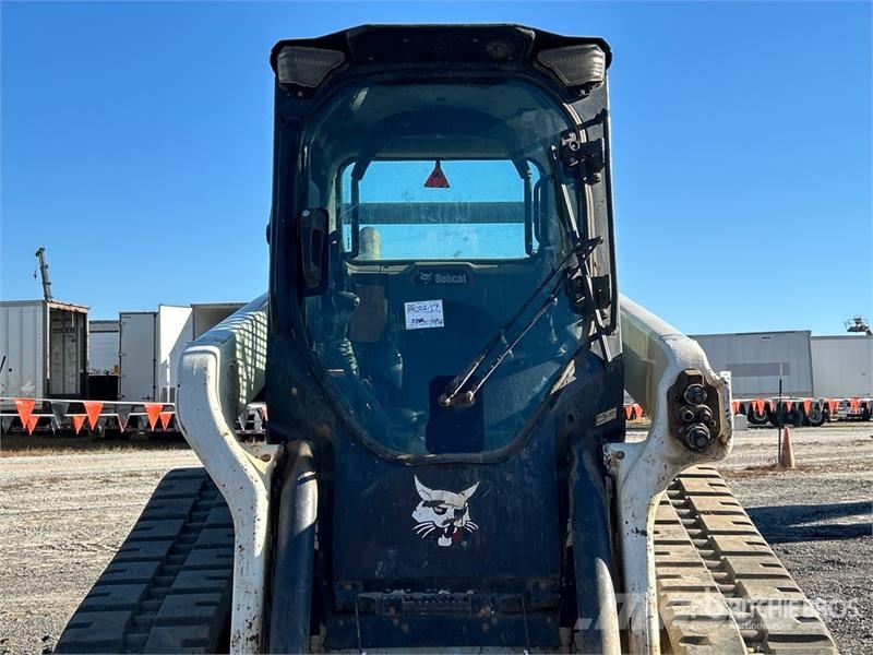 Bobcat T76 لوادر انزلاقية التوجيه