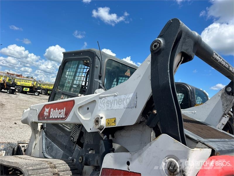 Bobcat T76 Liukuohjatut kuormaajat