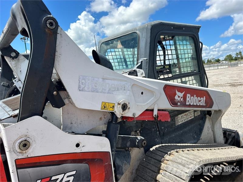 Bobcat T76 Liukuohjatut kuormaajat