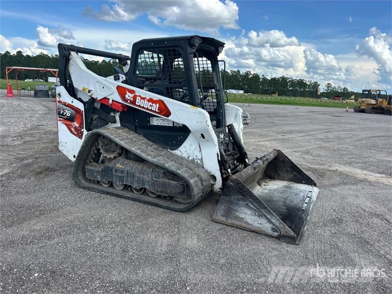 Bobcat T76 Skid steer loaders