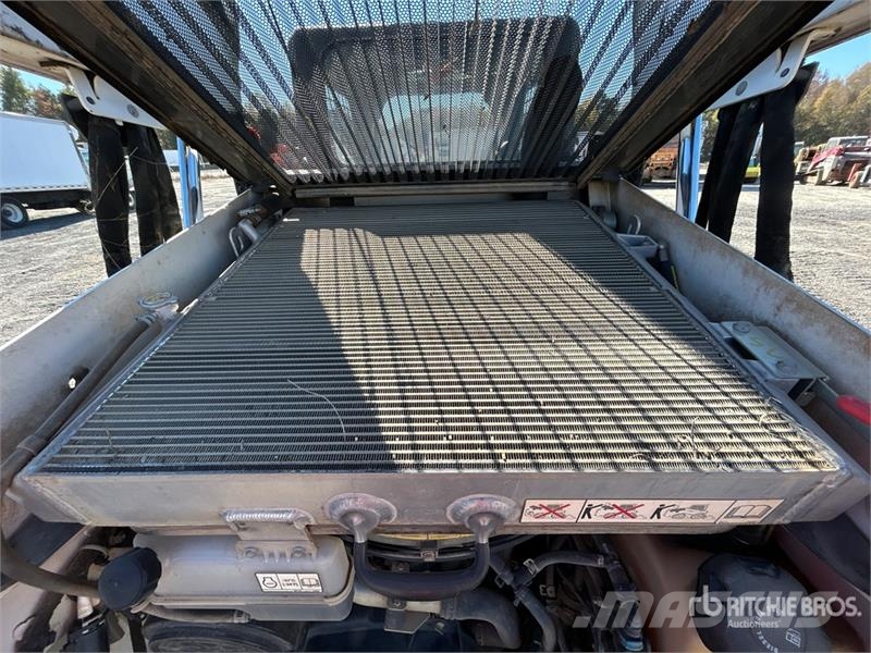 Bobcat T76 Мини-погрузчики