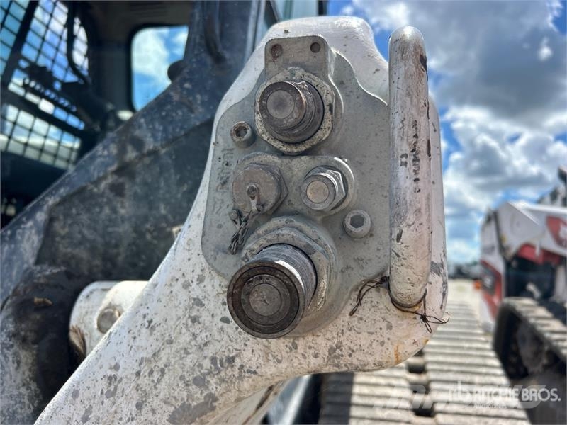 Bobcat T76 Liukuohjatut kuormaajat