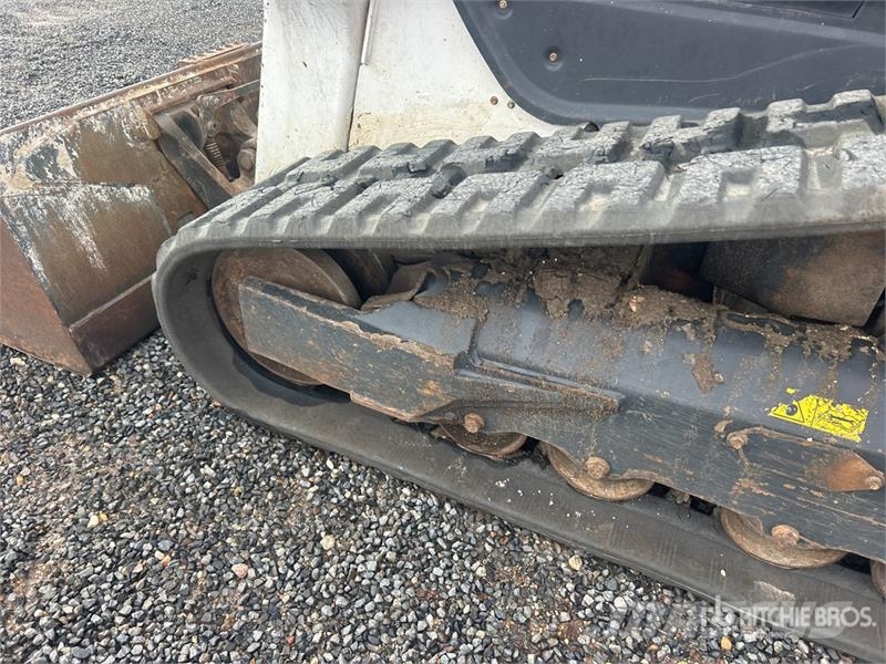 Bobcat T76 Skid steer loaders