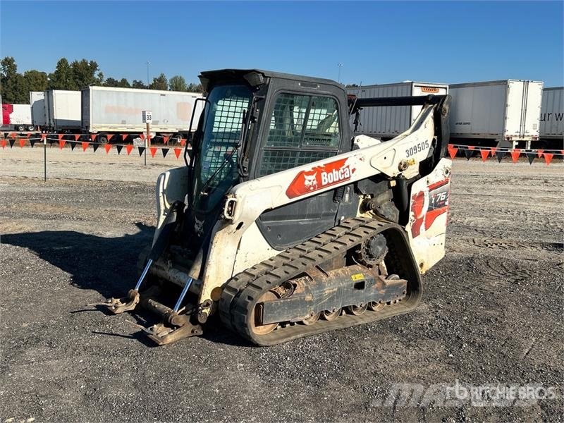 Bobcat T76 لوادر انزلاقية التوجيه