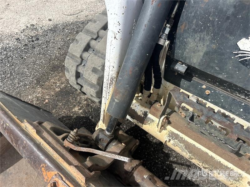 Bobcat T76 Мини-погрузчики