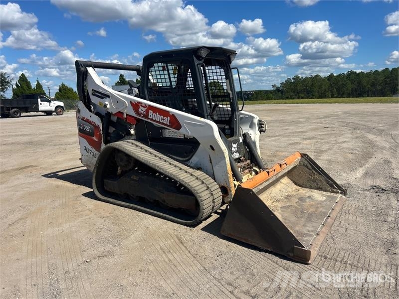 Bobcat T76 Skid steer loaders