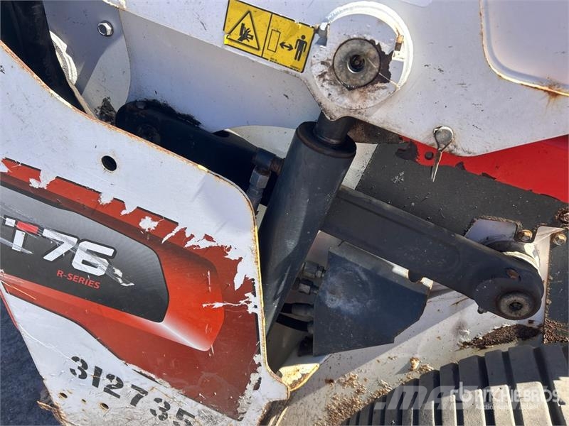 Bobcat T76 Skid steer loaders