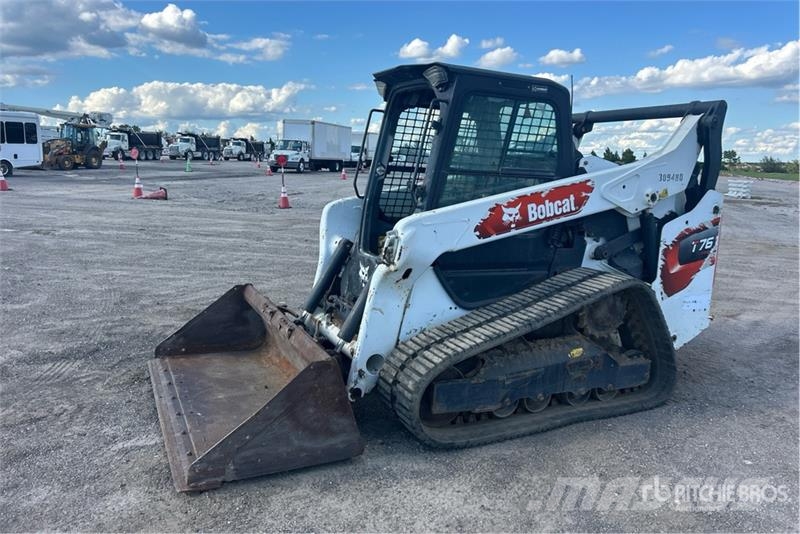 Bobcat T76 Skid steer mini utovarivači