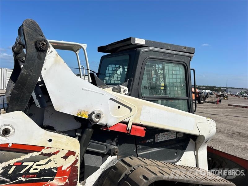 Bobcat T76 Мини-погрузчики