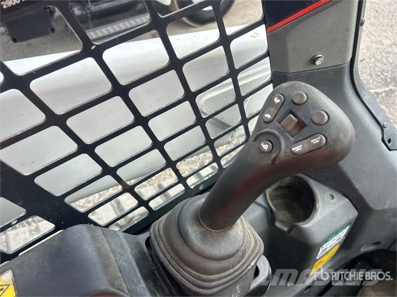 Bobcat T76 Мини-погрузчики