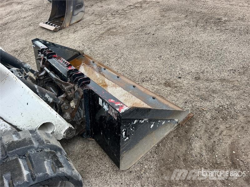 Bobcat T76 Skid steer mini utovarivači