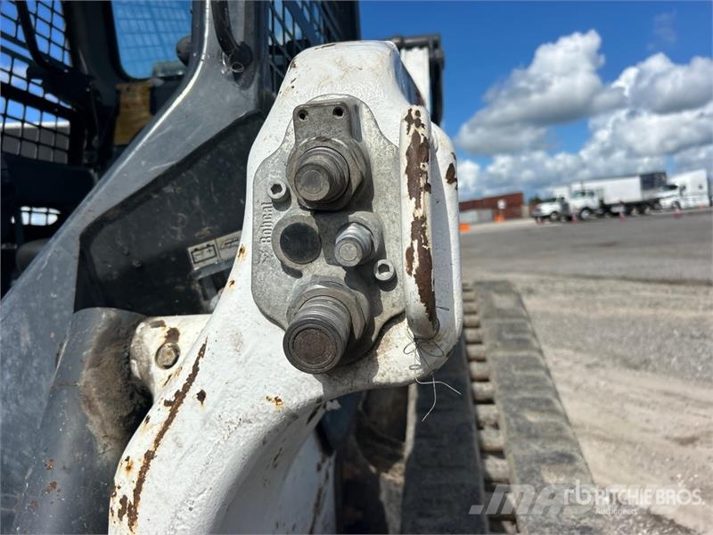 Bobcat T76 Φορτωτάκια