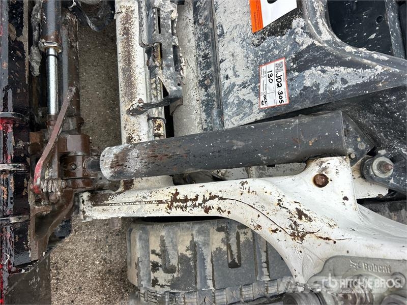 Bobcat T76 Skid steer mini utovarivači