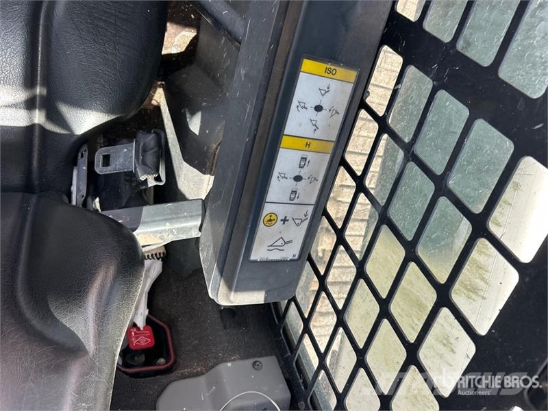 Bobcat T76 Liukuohjatut kuormaajat