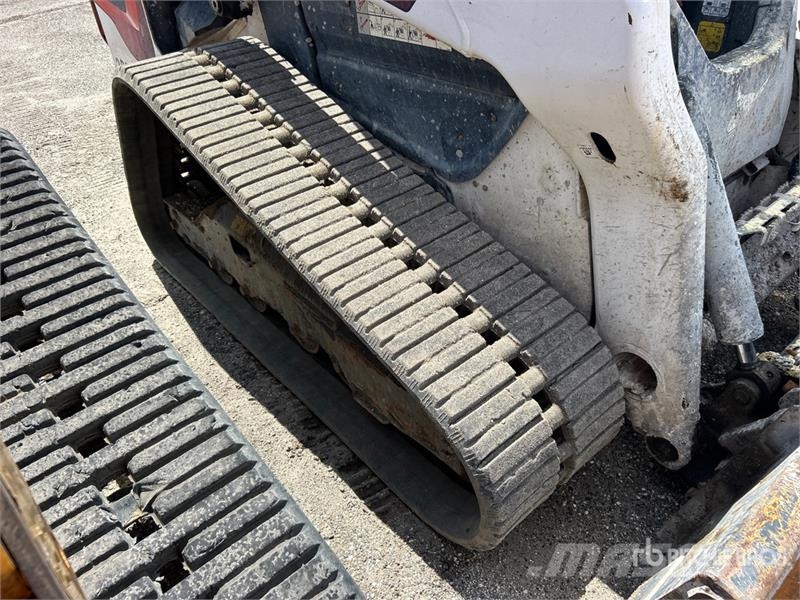 Bobcat T76 Liukuohjatut kuormaajat