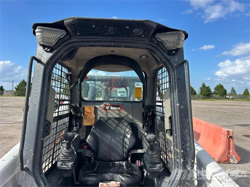 Bobcat T76 Skid steer mini nakladalci
