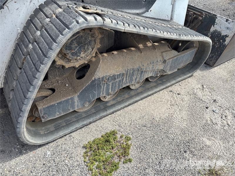 Bobcat T76 Skid steer mini nakladalci