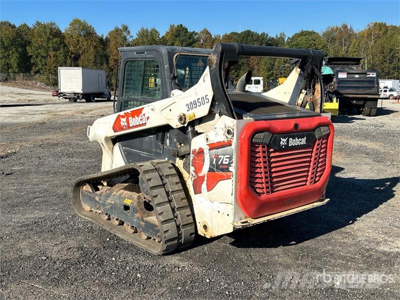 Bobcat T76 لوادر انزلاقية التوجيه