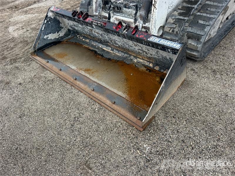 Bobcat T76 Skid steer mini utovarivači