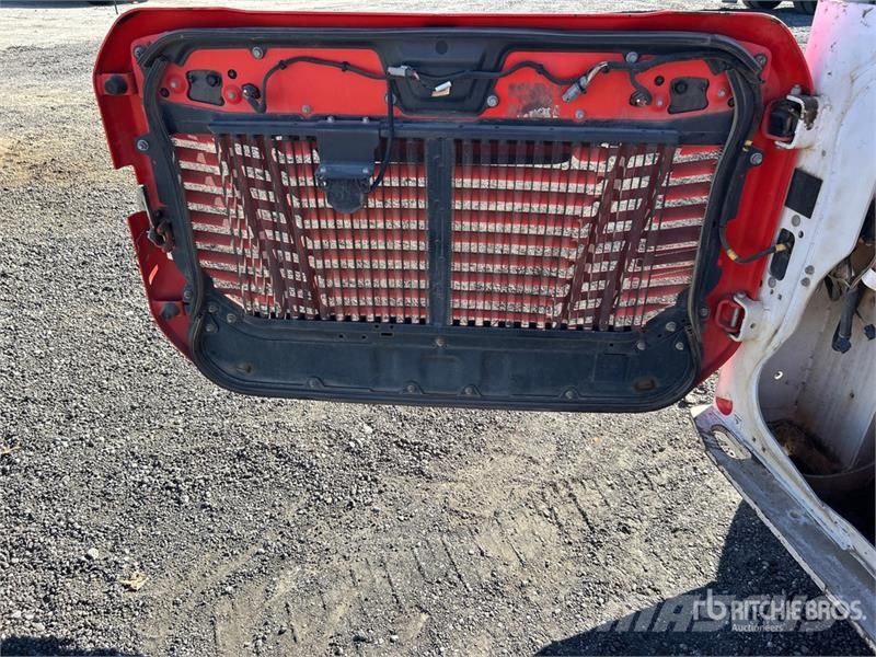 Bobcat T76 Мини-погрузчики