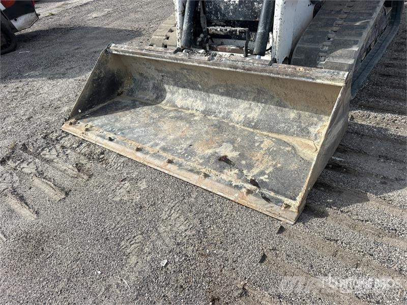 Bobcat T76 Skid steer mini nakladalci
