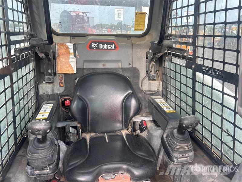 Bobcat T76 Skid steer loaders