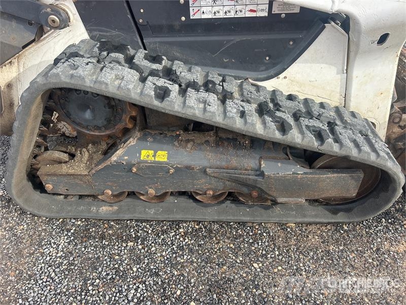Bobcat T76 Skid steer loaders