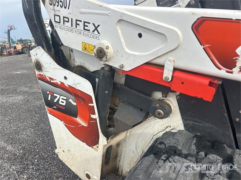 Bobcat T76 Skid steer loaders