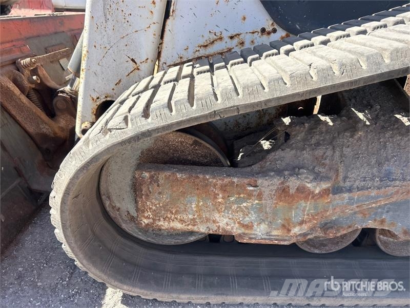 Bobcat T76 Skid steer loaders