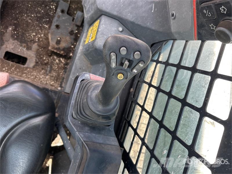Bobcat T76 Liukuohjatut kuormaajat