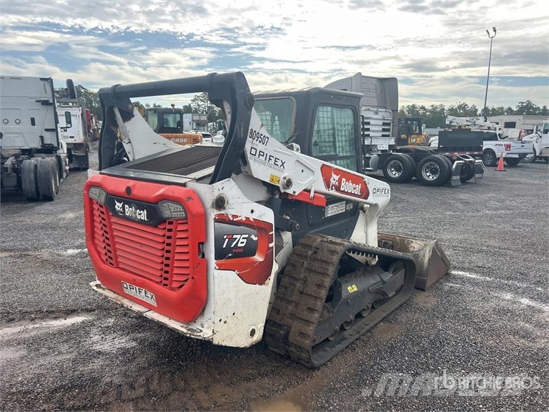 Bobcat T76 Skid steer loaders