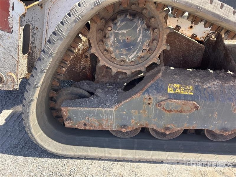 Bobcat T76 Skid steer loaders