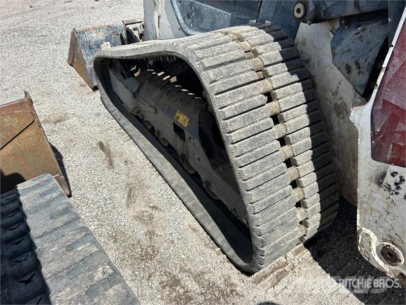 Bobcat T76 Liukuohjatut kuormaajat