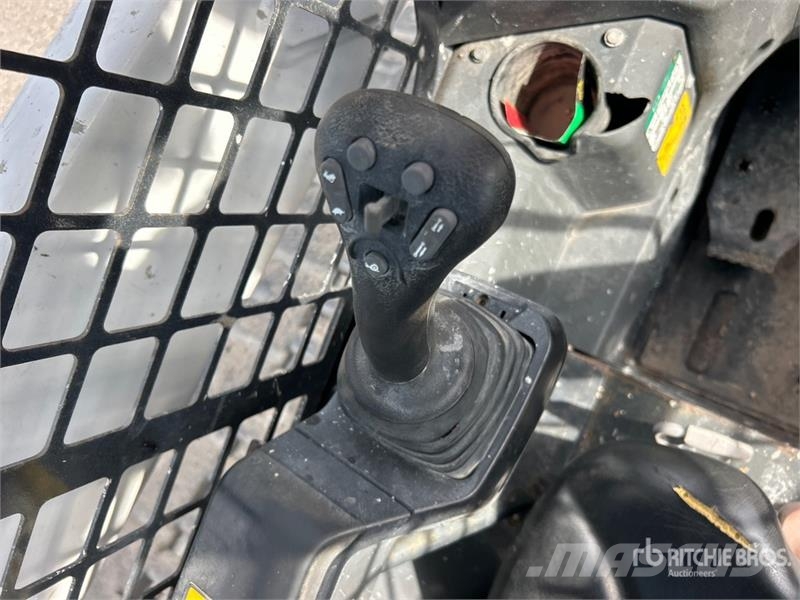 Bobcat T76 Skid steer mini nakladalci