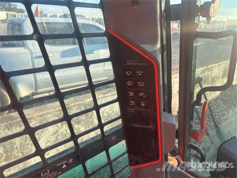 Bobcat T76 R-Series Two-Speed Compact Track Loader Skid steer loaders