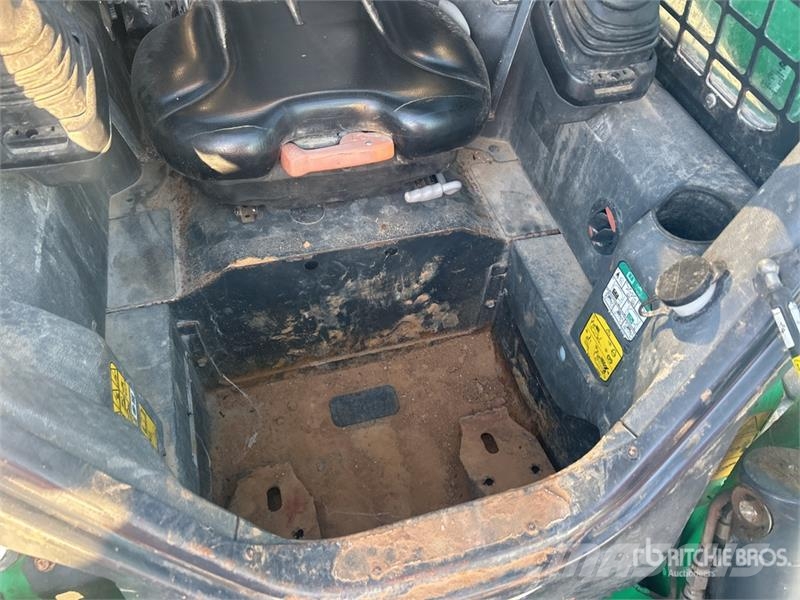 Bobcat T76 R-Series Two-Speed Compact Track Loader Skid steer loaders