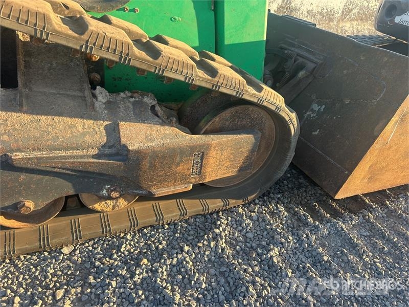 Bobcat T76 R-Series Two-Speed Compact Track Loader Skid steer loaders