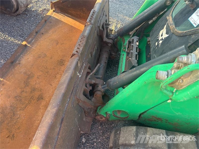Bobcat T76 R-Series Two-Speed Compact Track Loader Skid steer loaders