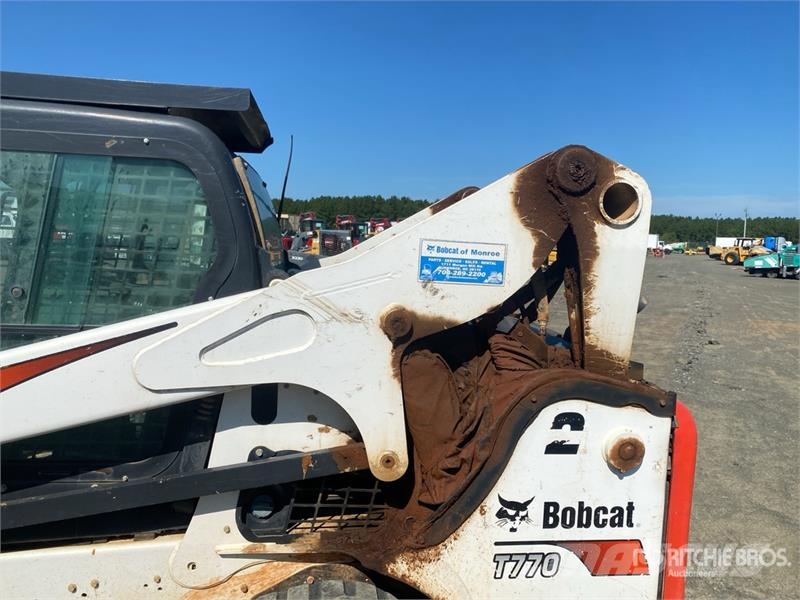 Bobcat T770 Skid steer loaders