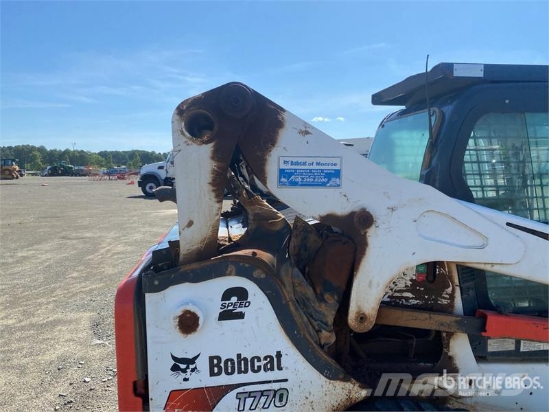 Bobcat T770 Skid steer loaders