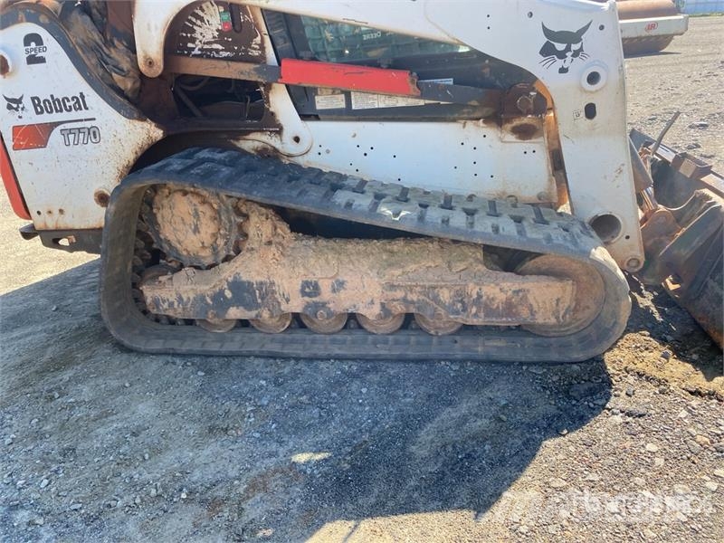 Bobcat T770 Skid steer loaders