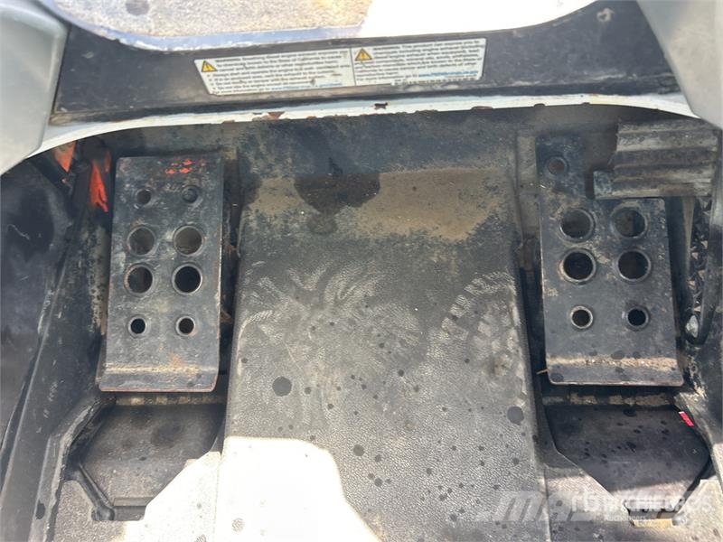 Bobcat T770 Skid steer mini nakladalci